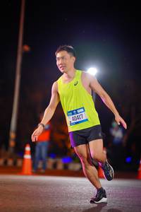 BIB: 40417
                            <button type="button" onclick="openModal(21526157)" class="btn btn-primary btn-sm float-right btn-popup" data-toggle="modal" data-target=".modal-high-quality">
                        <i class="fas fa-shopping-cart"></i> Add to Cart
                    </button>
                                            <button type="button" onclick="isThisMe(21526157, true)" class="btn btn-success btn-sm float-right btn-popup btn-isme hidden" data-toggle="tooltip" data-placement="bottom" title="นี่คือรูปของคุณใช่ไหม คลิกที่นี่เพื่อเอาเข้าอัลบั้ม">
                        <i class="fas fa-plus"></i> Add to album
                    </button>
                    <button type="button" onclick="isThisMe(21526157, false)" class="btn btn-warning btn-sm float-right btn-popup btn-isnotme hidden">
                        <i class="fas fa-ban"></i> Remove from album
                    </button>